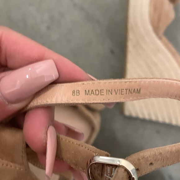 Kate Spade Kianna Tan Wedge Sandals - Picture 10 of 10